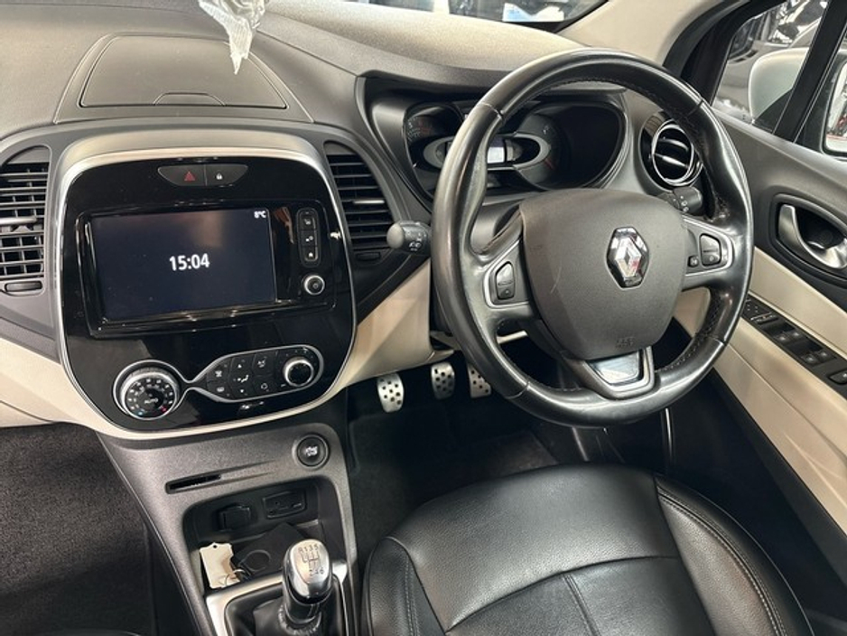 2019 Renault Captur - image 8