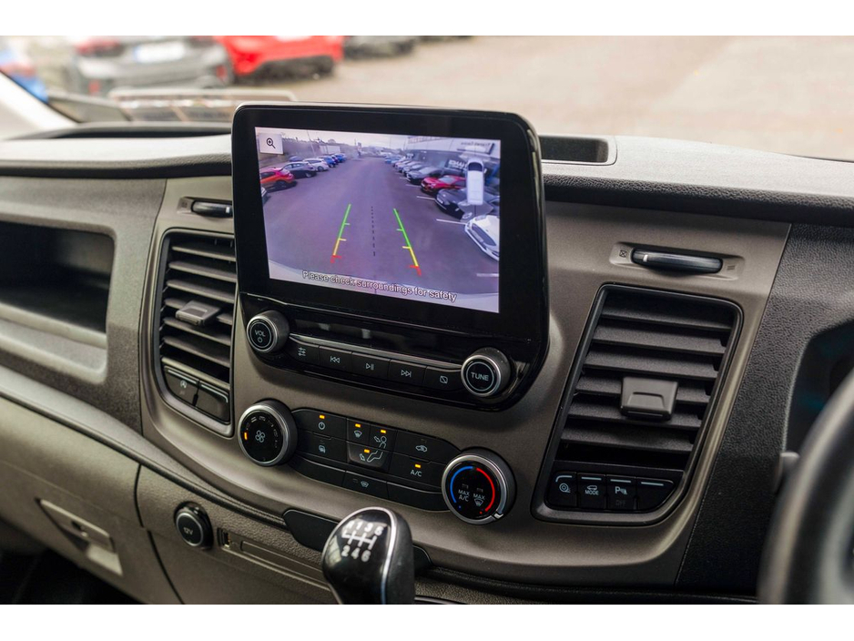 2021 Ford Transit - image 5