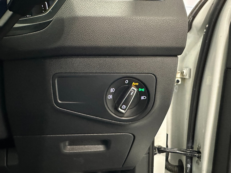 2019 Volkswagen Tiguan - image 26