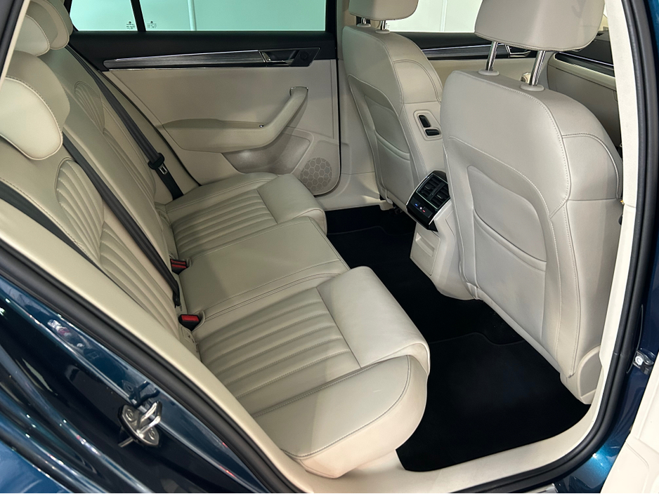 2023 Skoda Superb C STYLE 2.0 TDI 150 €34,900