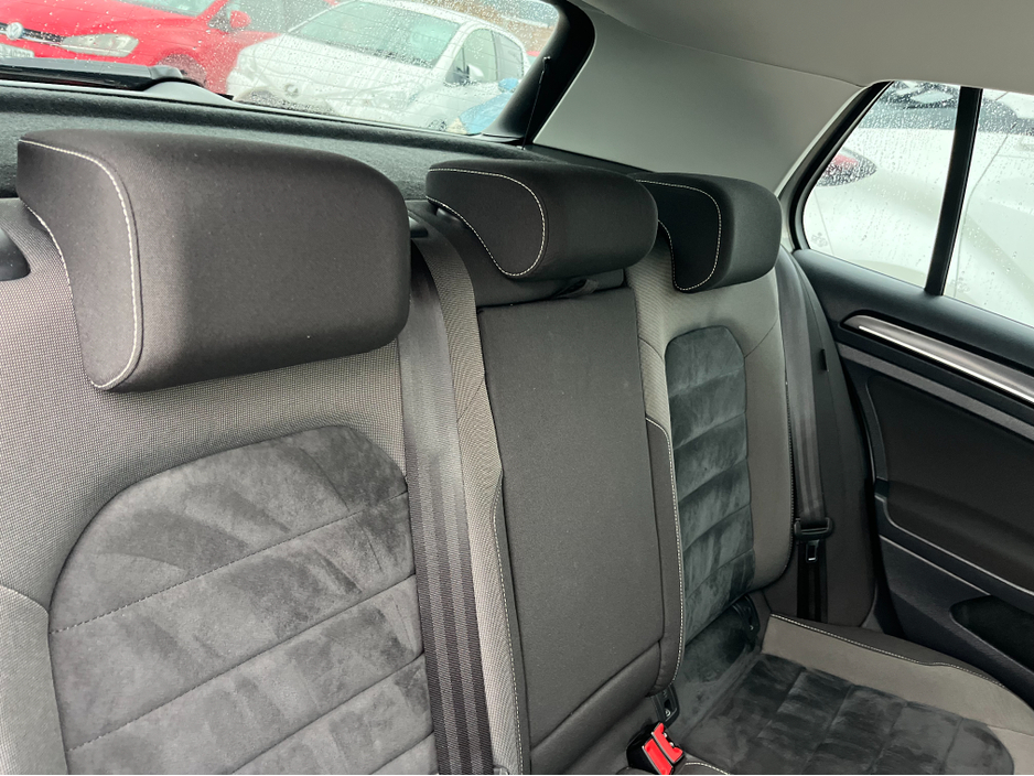 2015 Volkswagen Golf 1.4 TSI HIGHLINE AUTO LOW KMS