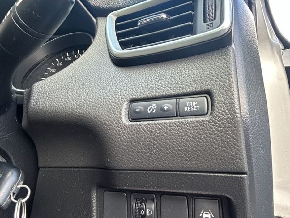 2020 Nissan Qashqai - image 18