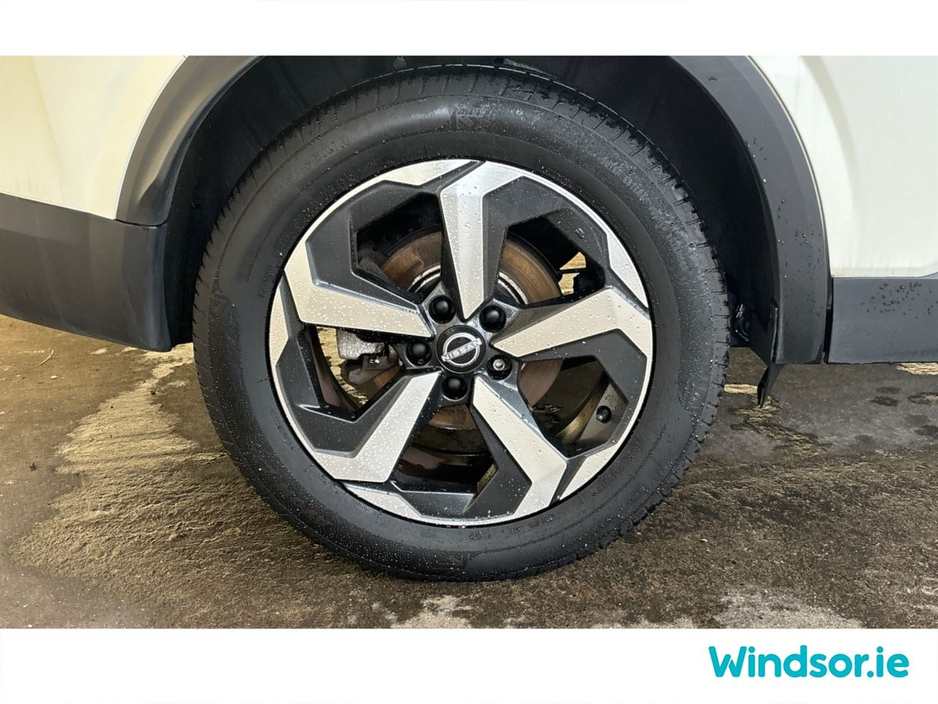 2023 Nissan Qashqai ePOWER QASHQAI SV PREMIUM €31,995