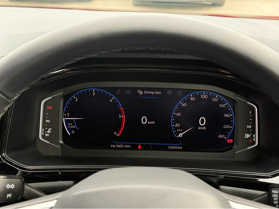 2024 Volkswagen T-Roc - image 15