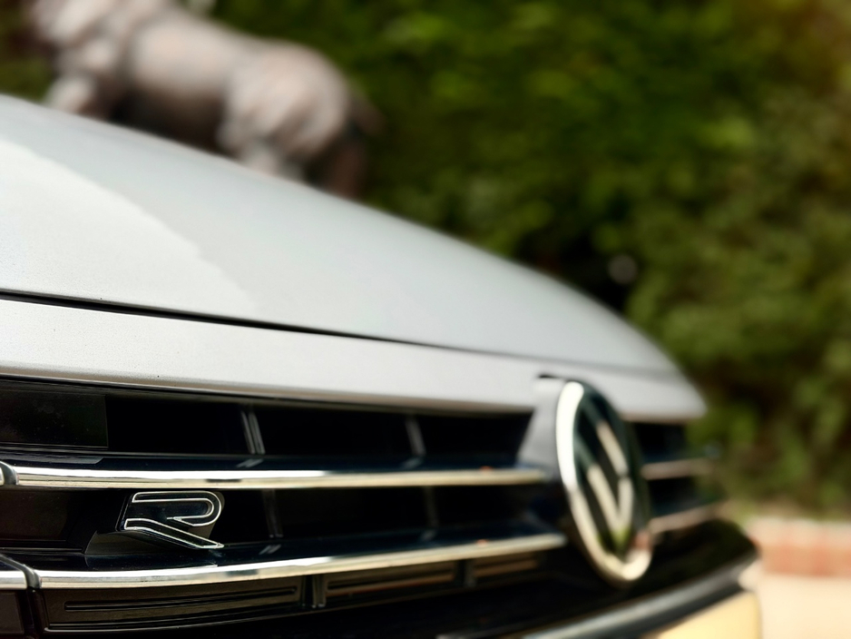 2022 Volkswagen Arteon - image 3