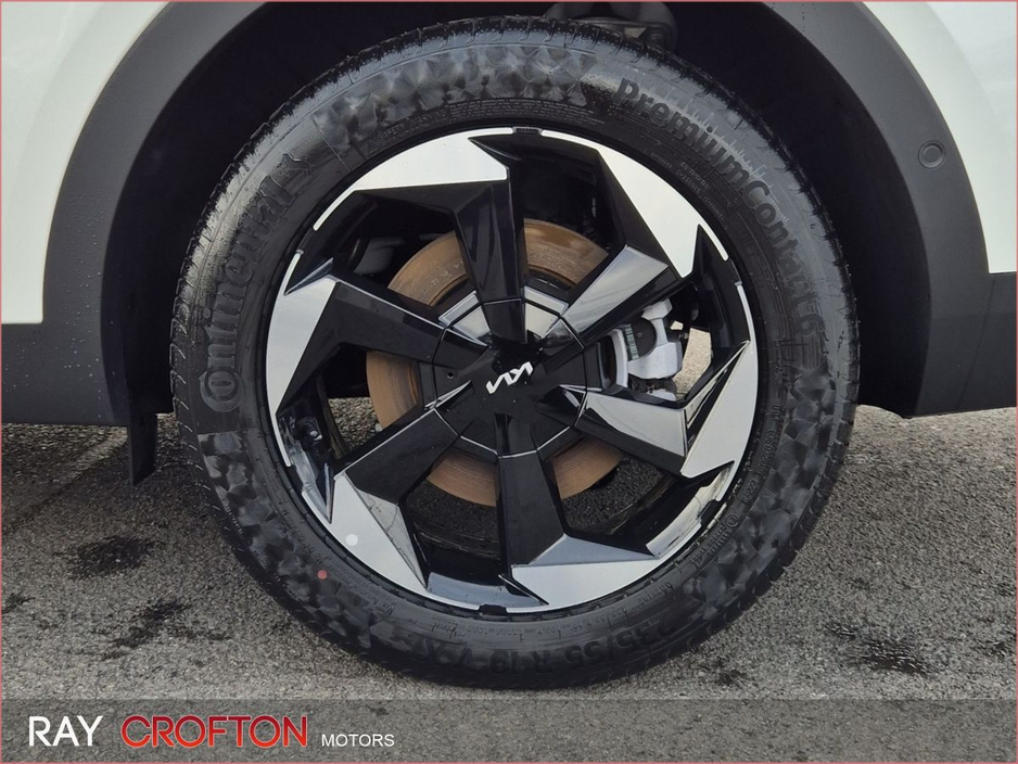 2026 Kia Sorento - image 8