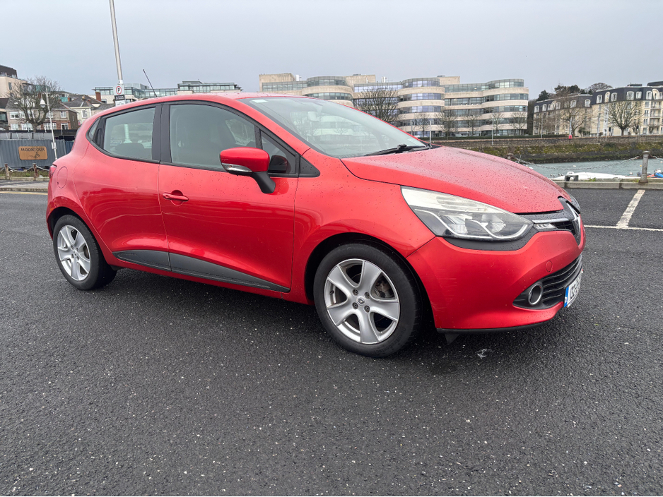 2013 Renault Clio - image 15