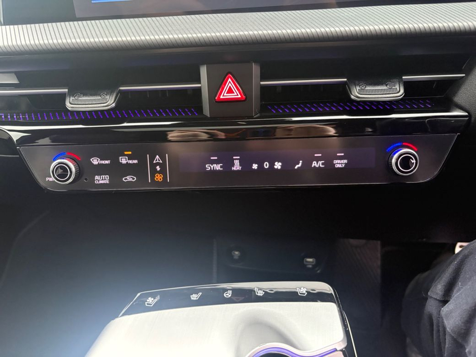 2022 Kia EV6 - image 19