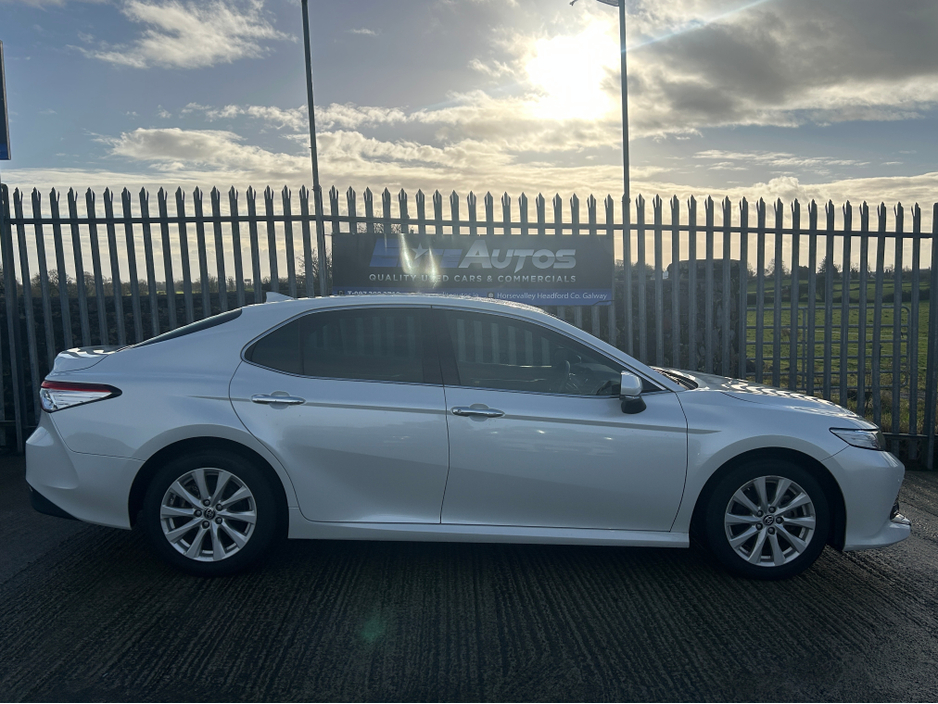 2020 Toyota Camry Self Charging Hybrid €23,995