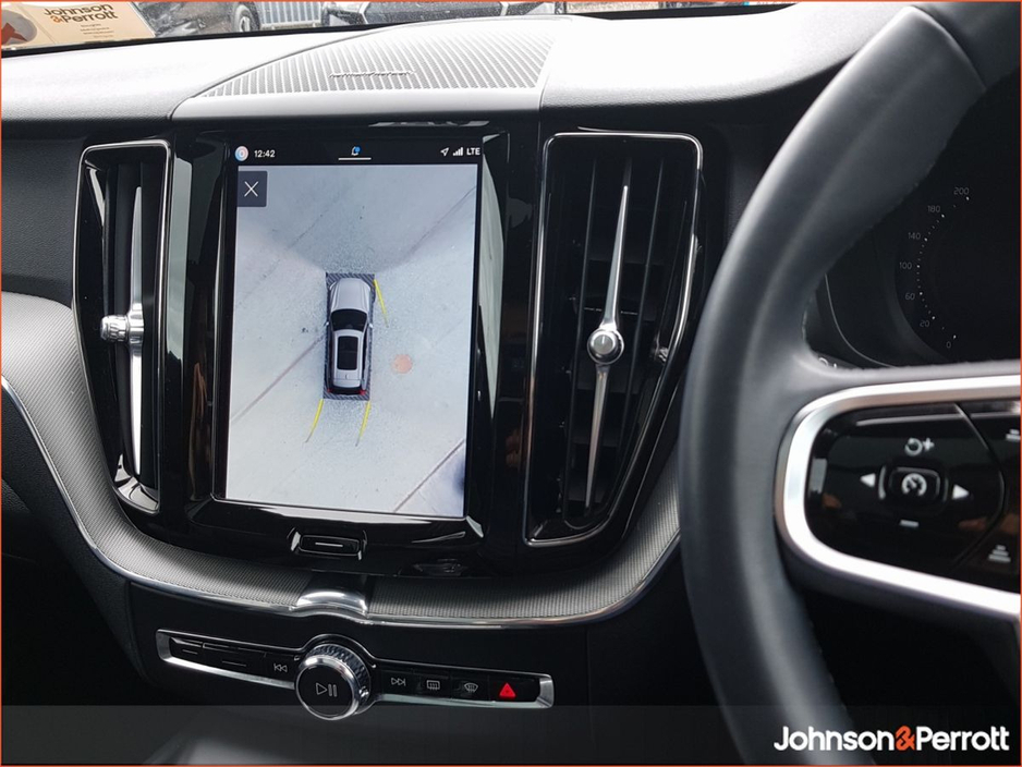 2024 Volvo XC60 - image 22