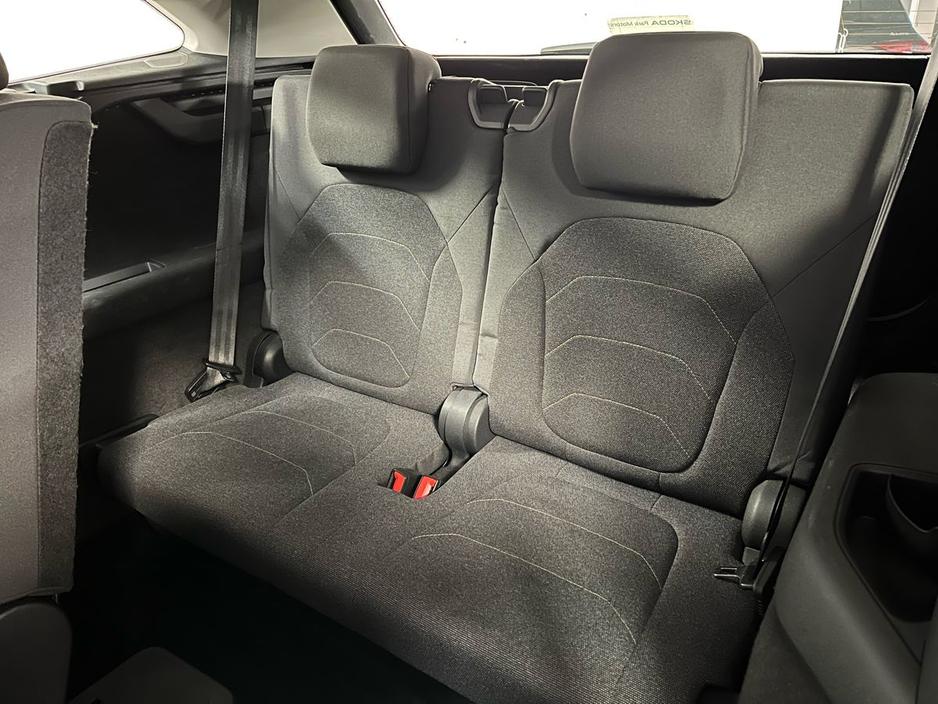 2025 Skoda Kodiaq Selection DSG 2.0TDI 150BHP - UPGRADED 20 INCH ALLOYS - Reversing Camera - Heated Seats - Climate Control - Keyless Start - Cruise Control - Apple CarPlay/Android Auto €53,950