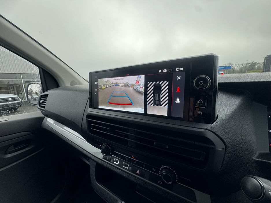 2025 Opel Vivaro - image 17