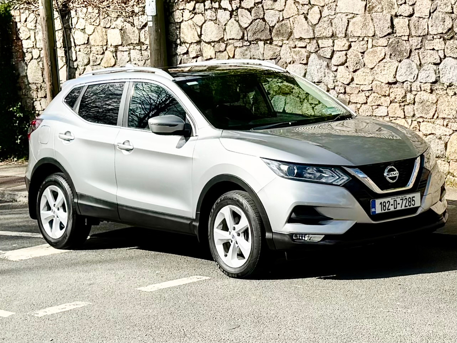 2018 Nissan Qashqai - image 2