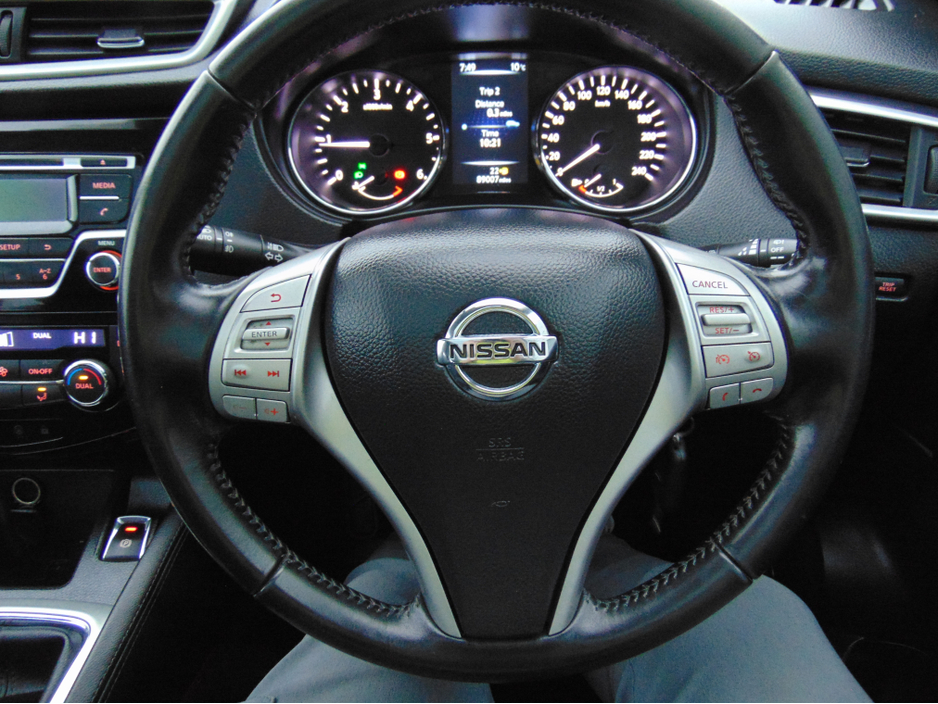 2016 Nissan Qashqai - image 20