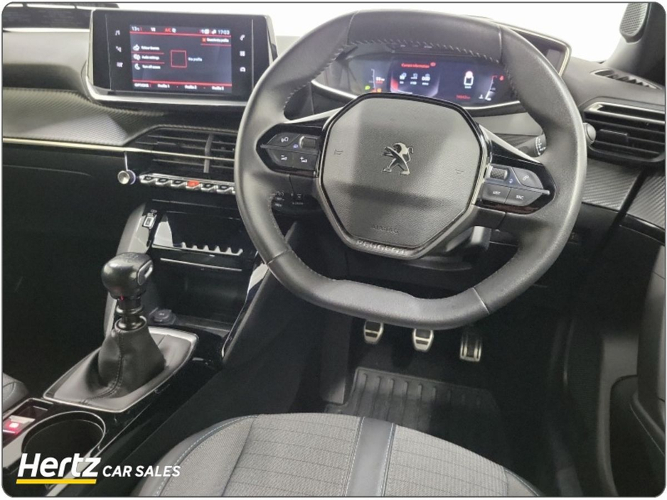 2023 Peugeot 2008 - image 12