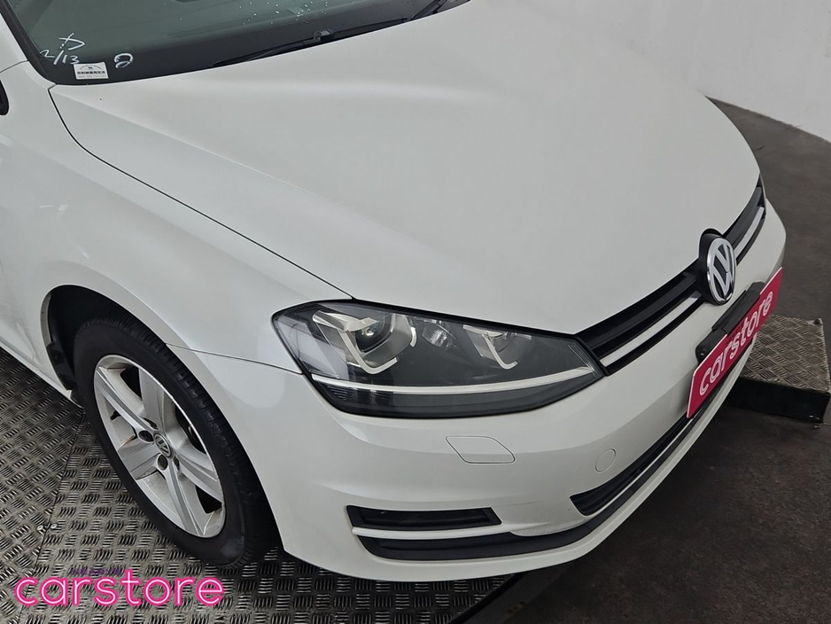 2016 Volkswagen Golf - image 18