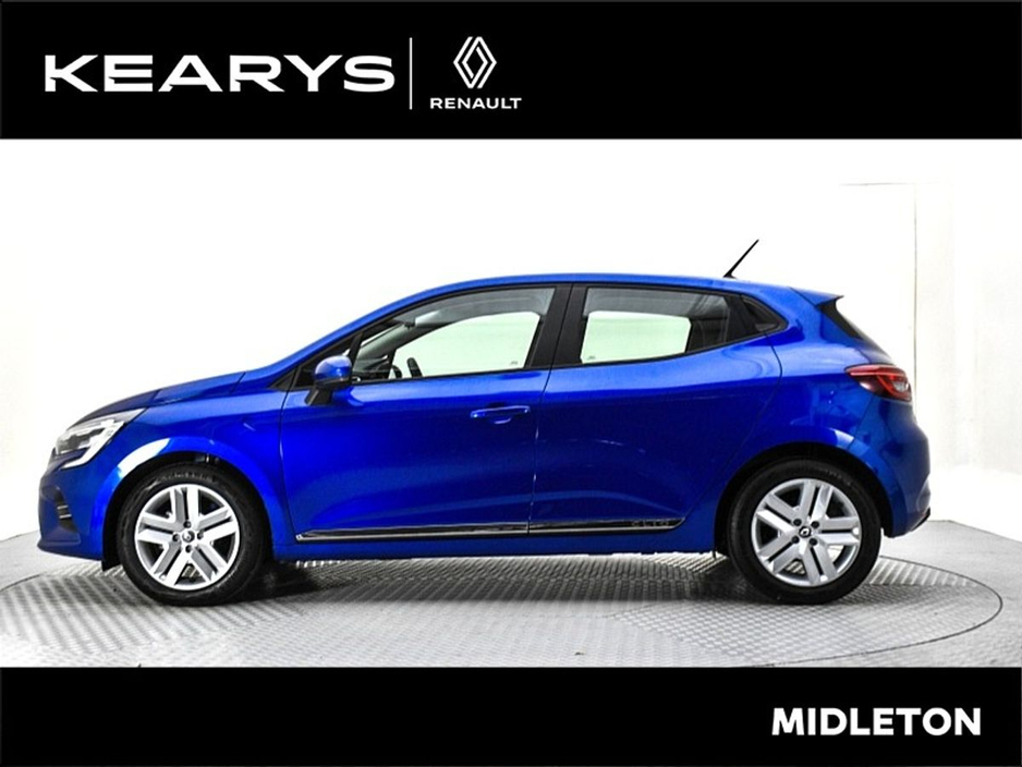 2020 Renault Clio - image 3