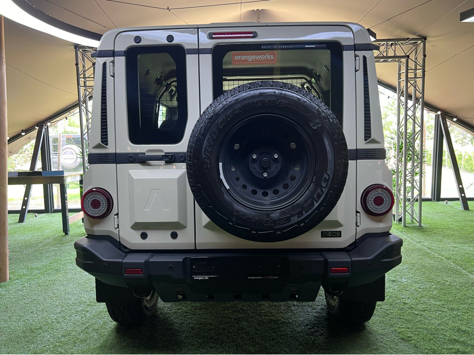 2025 INEOS Grenadier 5-Seat Commercial (N1) €79,995