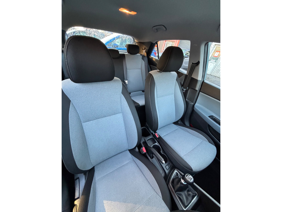 2016 Hyundai i20 - image 20