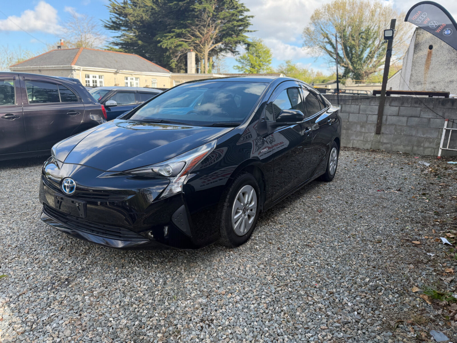 2018 Toyota Prius - image 8