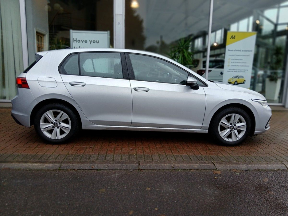 2024 Volkswagen Golf 1.0 TSI 110HP Life, FSH, Silver Met, 26km. €28,750