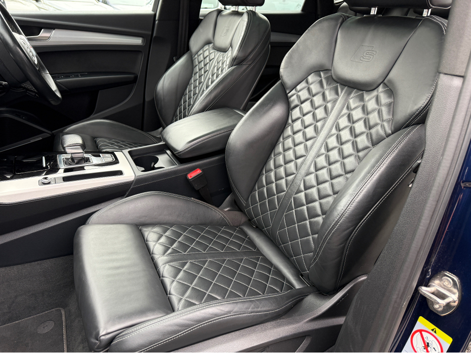2022 Audi Q5 40 TDI QUATTRO S-LINE BLK EDITION €44,950