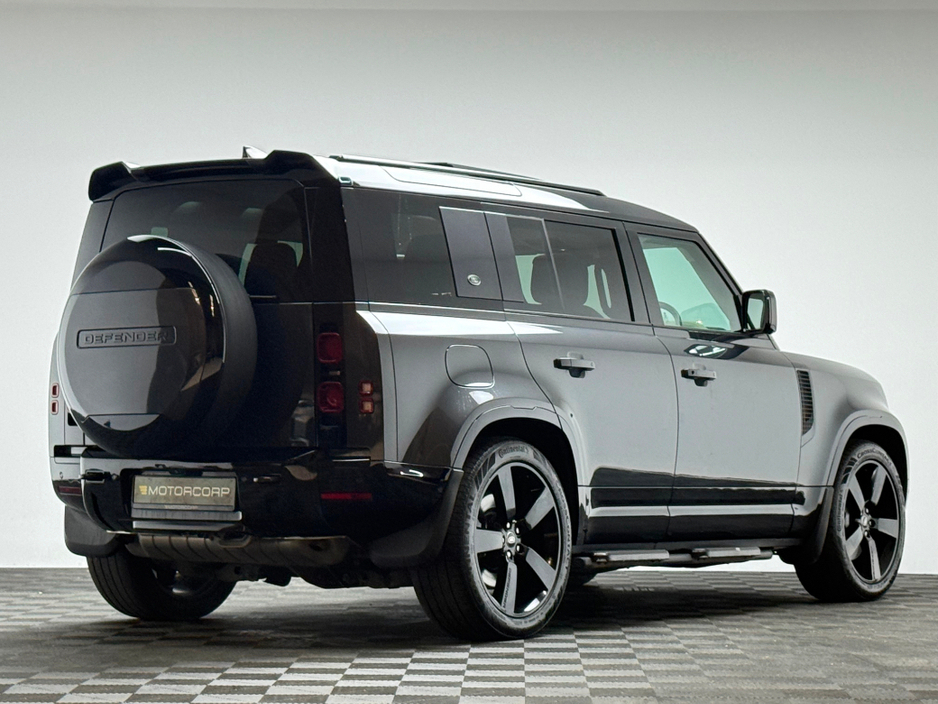 2024 Land Rover Defender - image 7