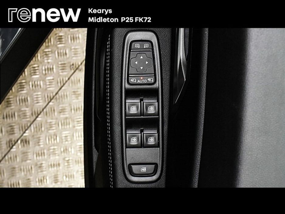 2023 Dacia Duster Journey Blue dCi 115 4x2 NBI €23,590