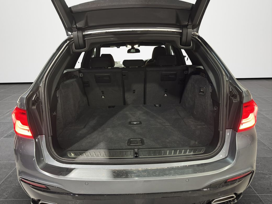 2019 BMW 5 Series  €29,888