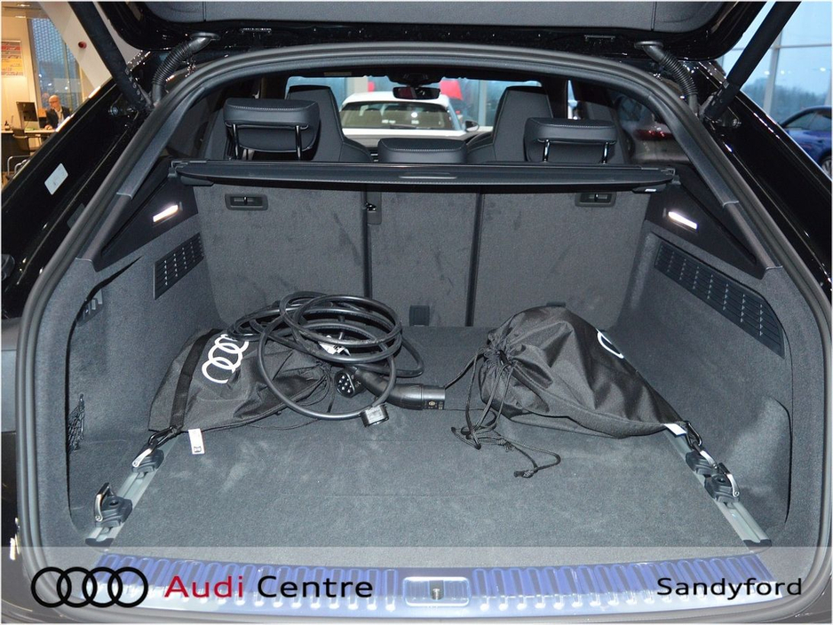 2026 Audi Q8 SUV 60 TFSIE Q COMP 490PS €125,143