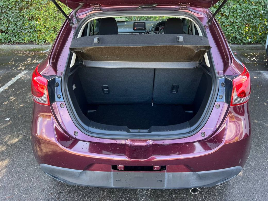 2017 Mazda Demio - image 13