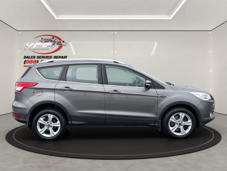 2015 Ford Kuga - image 5