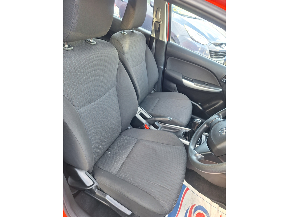 2017 Suzuki Baleno - image 10