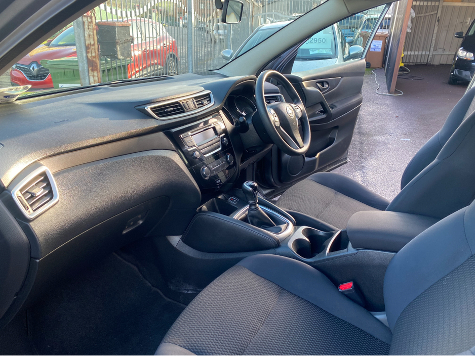 2015 Nissan Qashqai 1.5 DSL XE E6 4DR ONE OWNER CAR €8,500