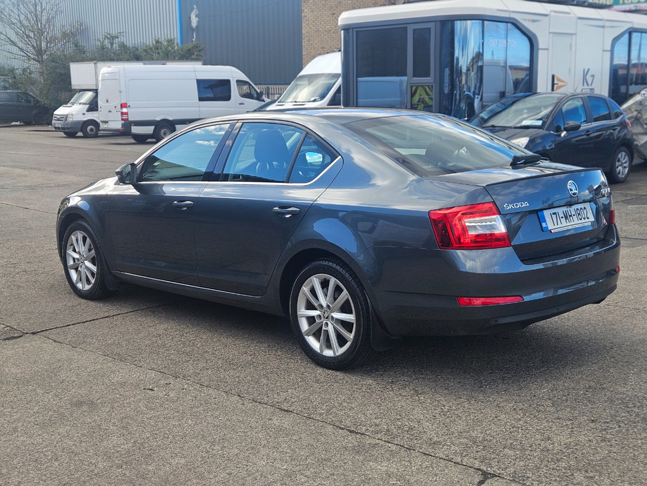 2017 Skoda Octavia - image 5