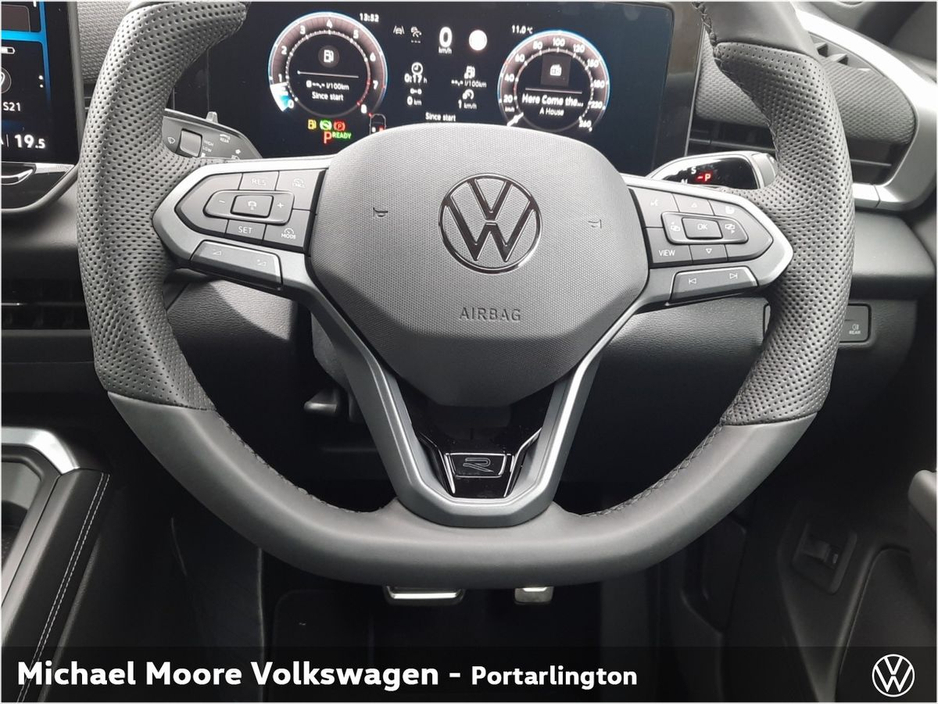 2026 Volkswagen T-Roc - image 11