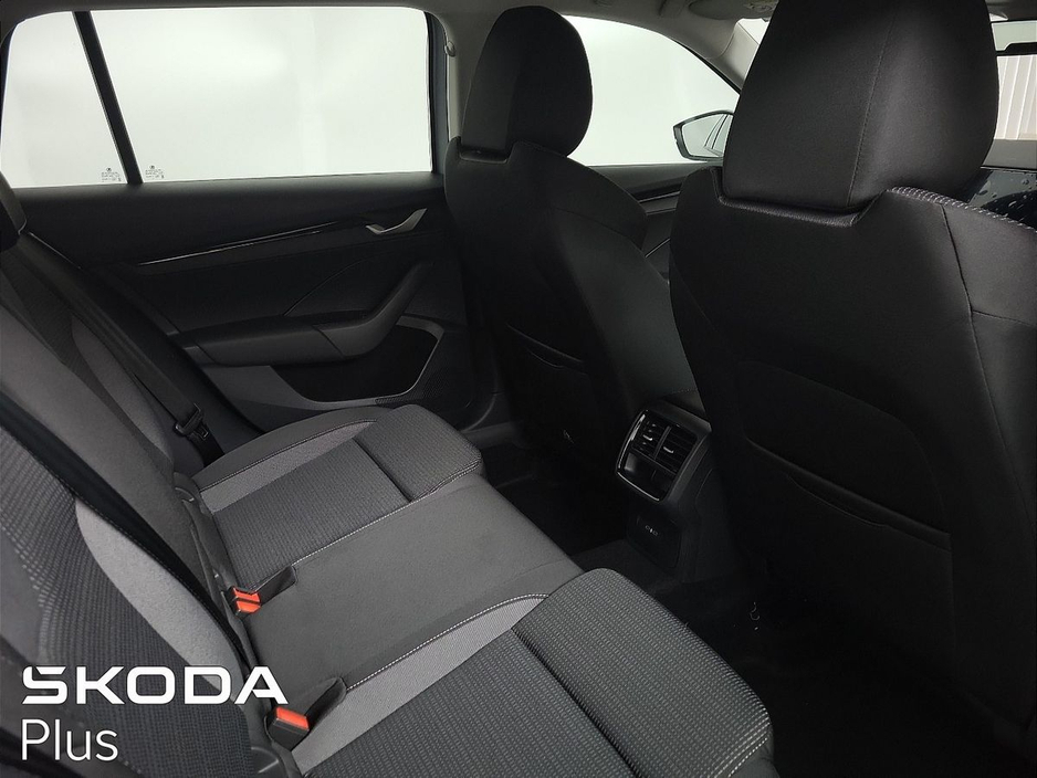 2025 Skoda Octavia Combi Selection 2.0Tdi 115Bhp €33,950