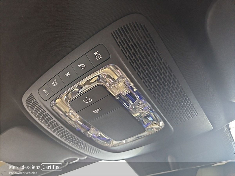 2025 Mercedes-Benz GLB - image 20