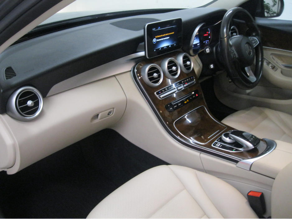 2017 Mercedes-Benz C Class 180 D AVANTGARDE AUTO 4DR €15,950