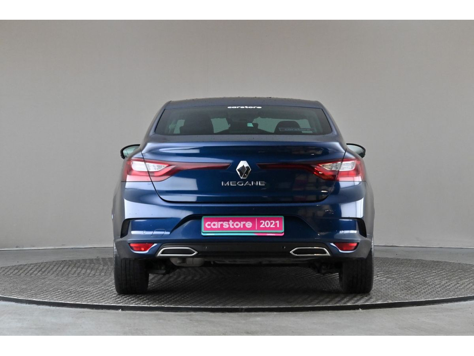 2021 Renault Megane - image 8