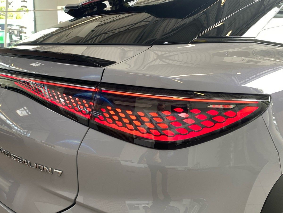 2026 BYD Sealion 7 - image 25