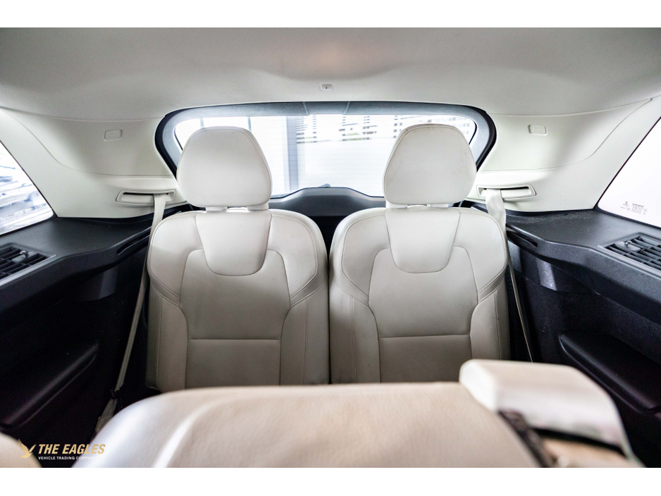 2019 Volvo XC90 - image 10