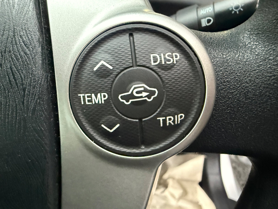 2015 Toyota Prius 1.8 Hybrid €11,990