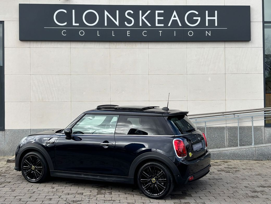 2023 MINI Cooper S - image 4