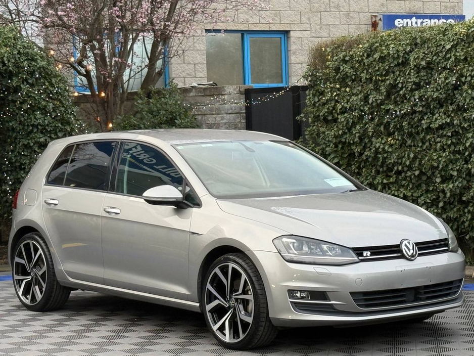 2014 Volkswagen Golf - image 15