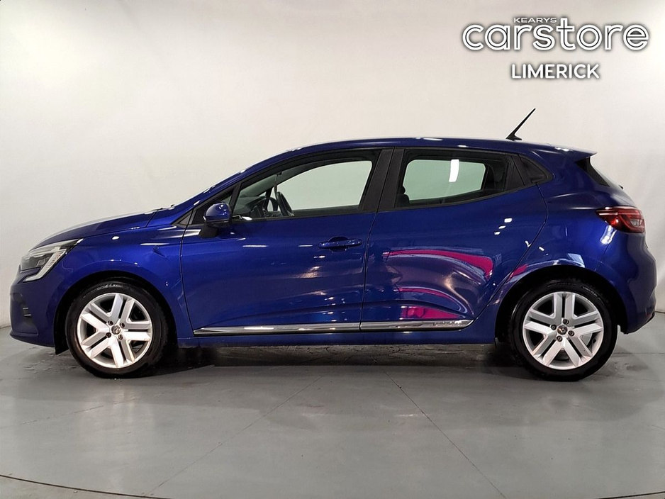2021 Renault Clio - image 6