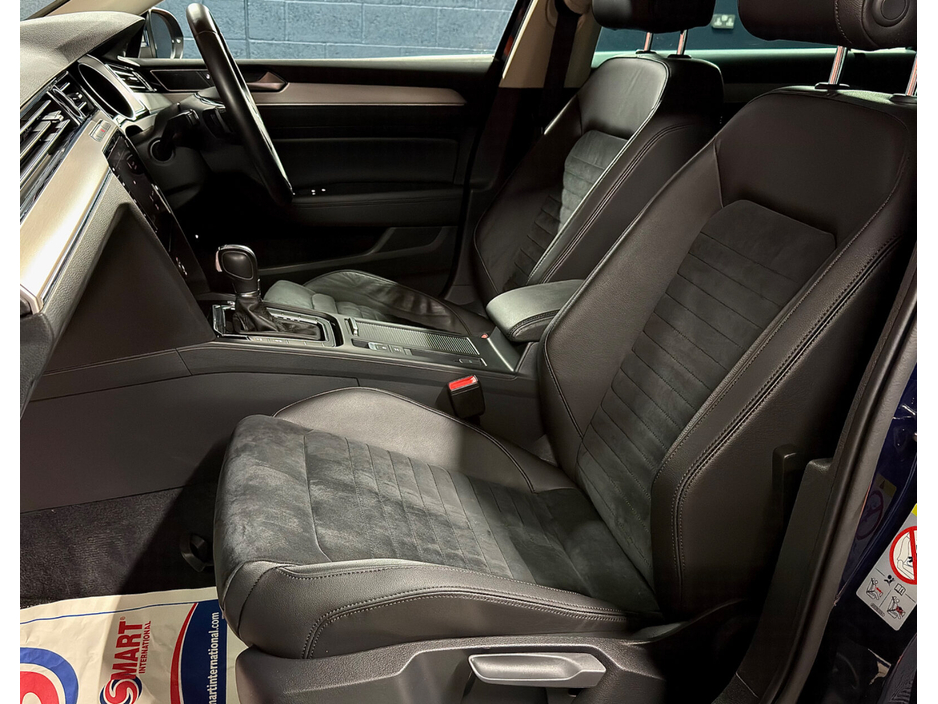 2018 Volkswagen Passat - image 30