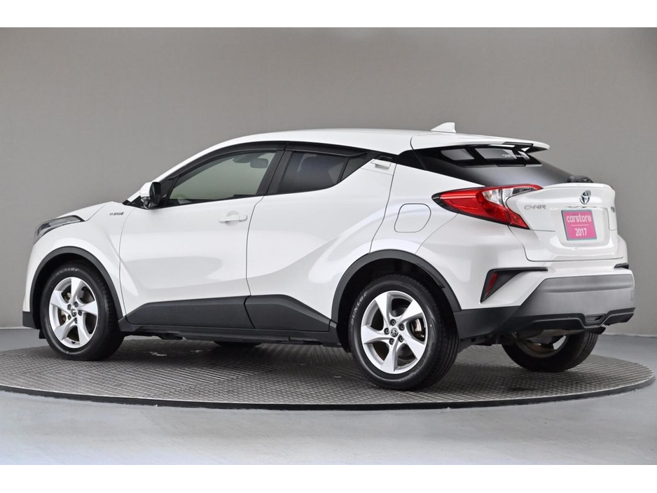 2017 Toyota C-HR - image 6