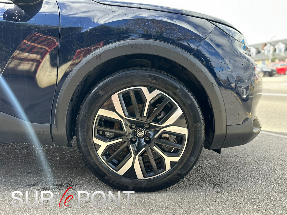 2025 Citroen C4X - image 9