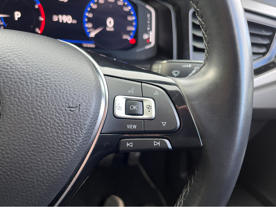 2020 Volkswagen Polo COMFORTLINE AUTOMATIC 1.0 PETROL //ADAPTIVE CRUISE CONTROL//KEYLESS ENTRY//WIRELESS PHONE CHARGING//REVERSE CAMERA// €17,950